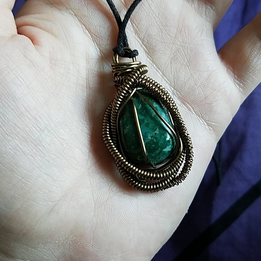 Adjustable Tumbled Crystal Necklace